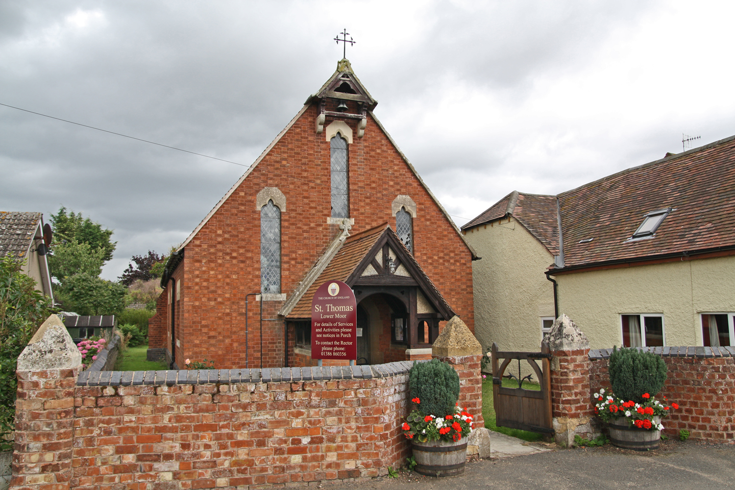 Roof Repair Lower Moor Worcestershire (WR10)