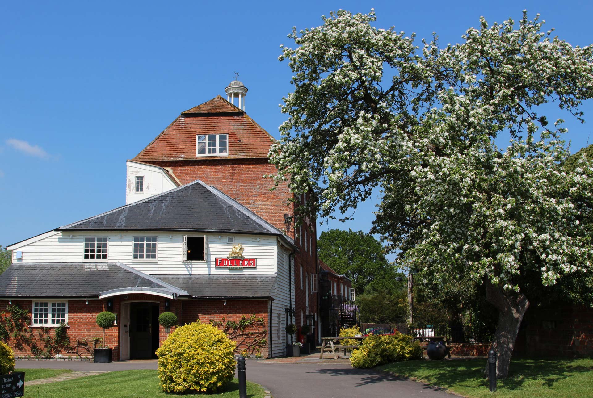 Roof Repair Elstead Surrey (GU8)